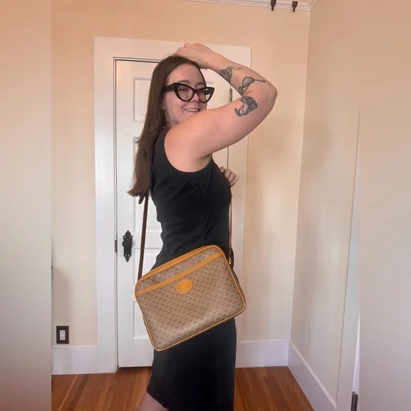 80s Vintage Gucci African Mignon Brown Micro GG Crossbody Bag - Picture 3 of 16
